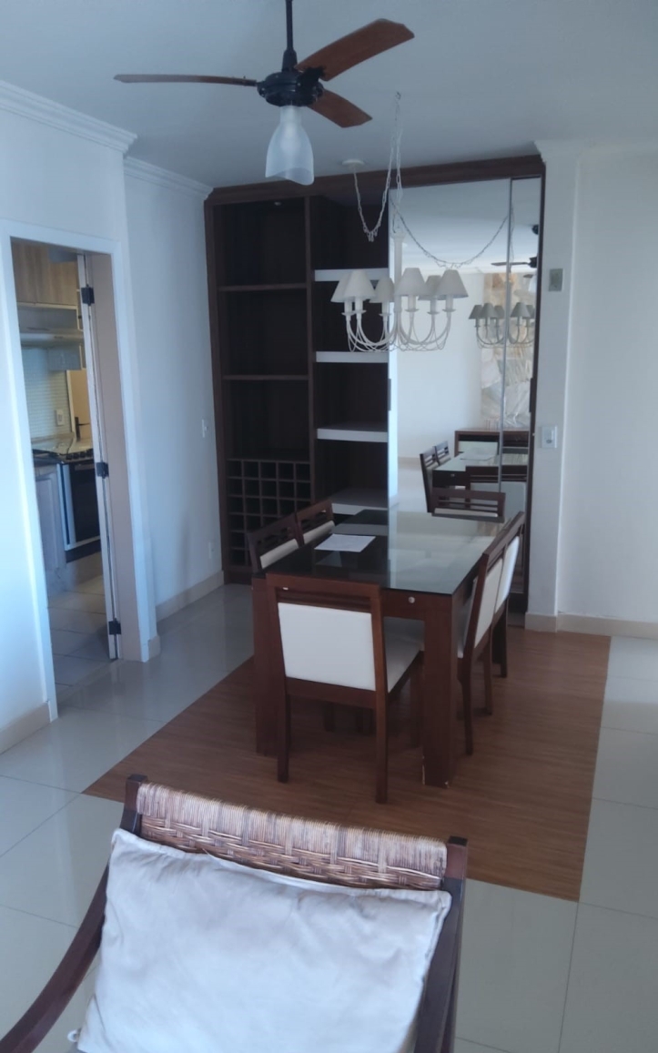 Apartamento à venda com 2 quartos, 70m² - Foto 7