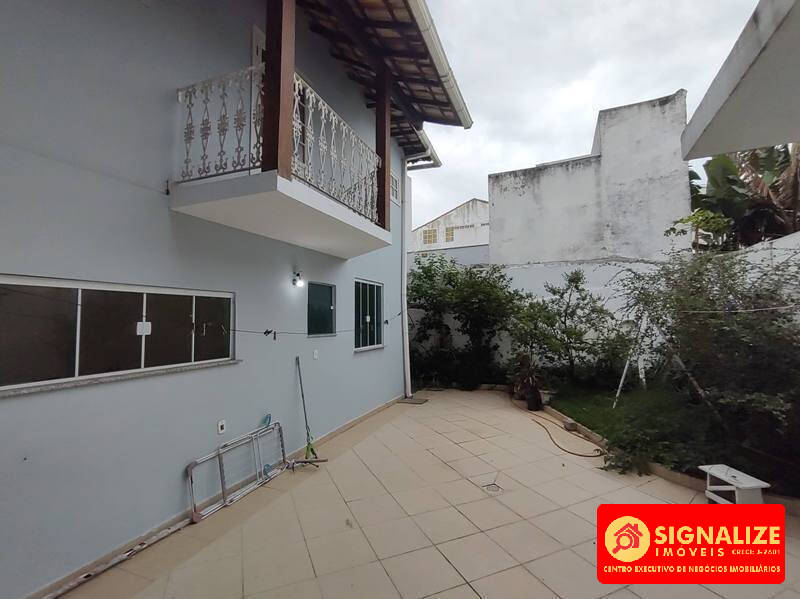 Casa à venda com 4 quartos, 100m² - Foto 5