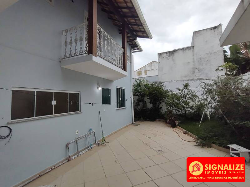 Casa à venda com 4 quartos, 100m² - Foto 15