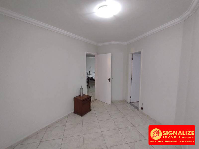 Casa à venda com 4 quartos, 100m² - Foto 26