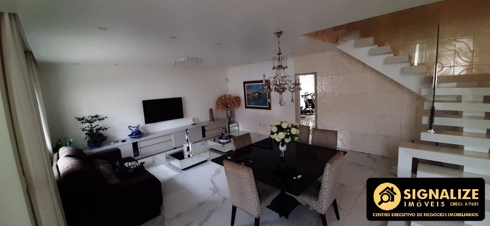 Casa à venda com 3 quartos, 200m² - Foto 3