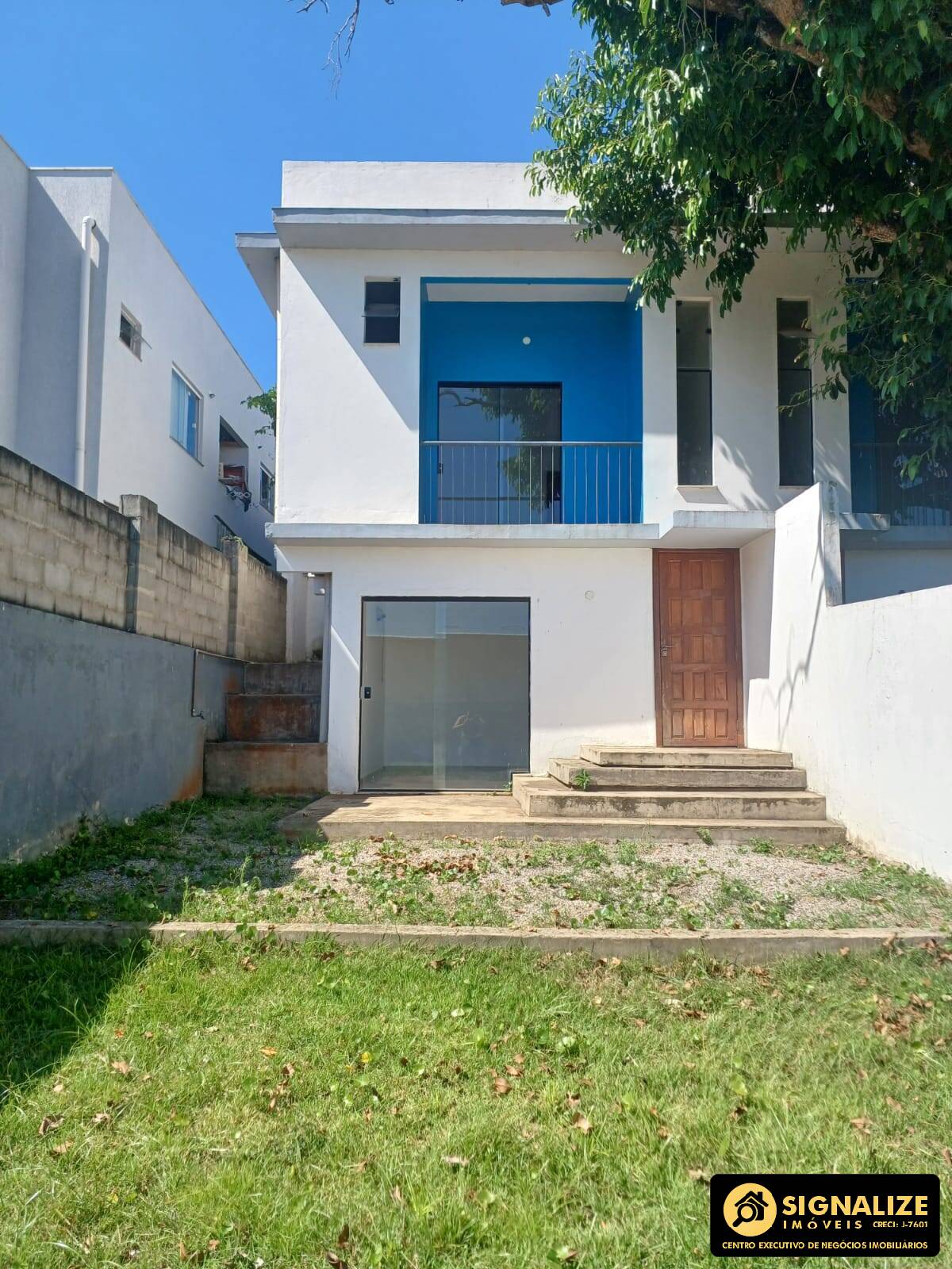 Casa à venda com 3 quartos, 93m² - Foto 1