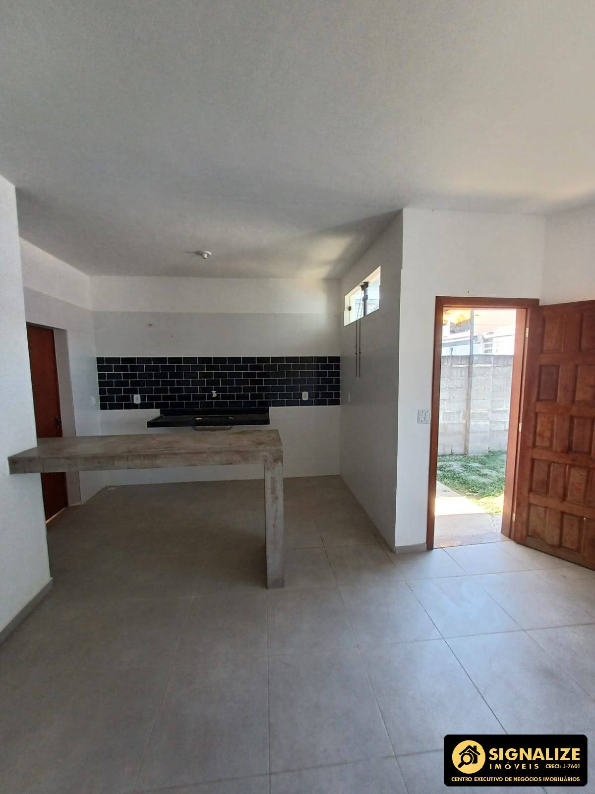 Casa à venda com 3 quartos, 93m² - Foto 4