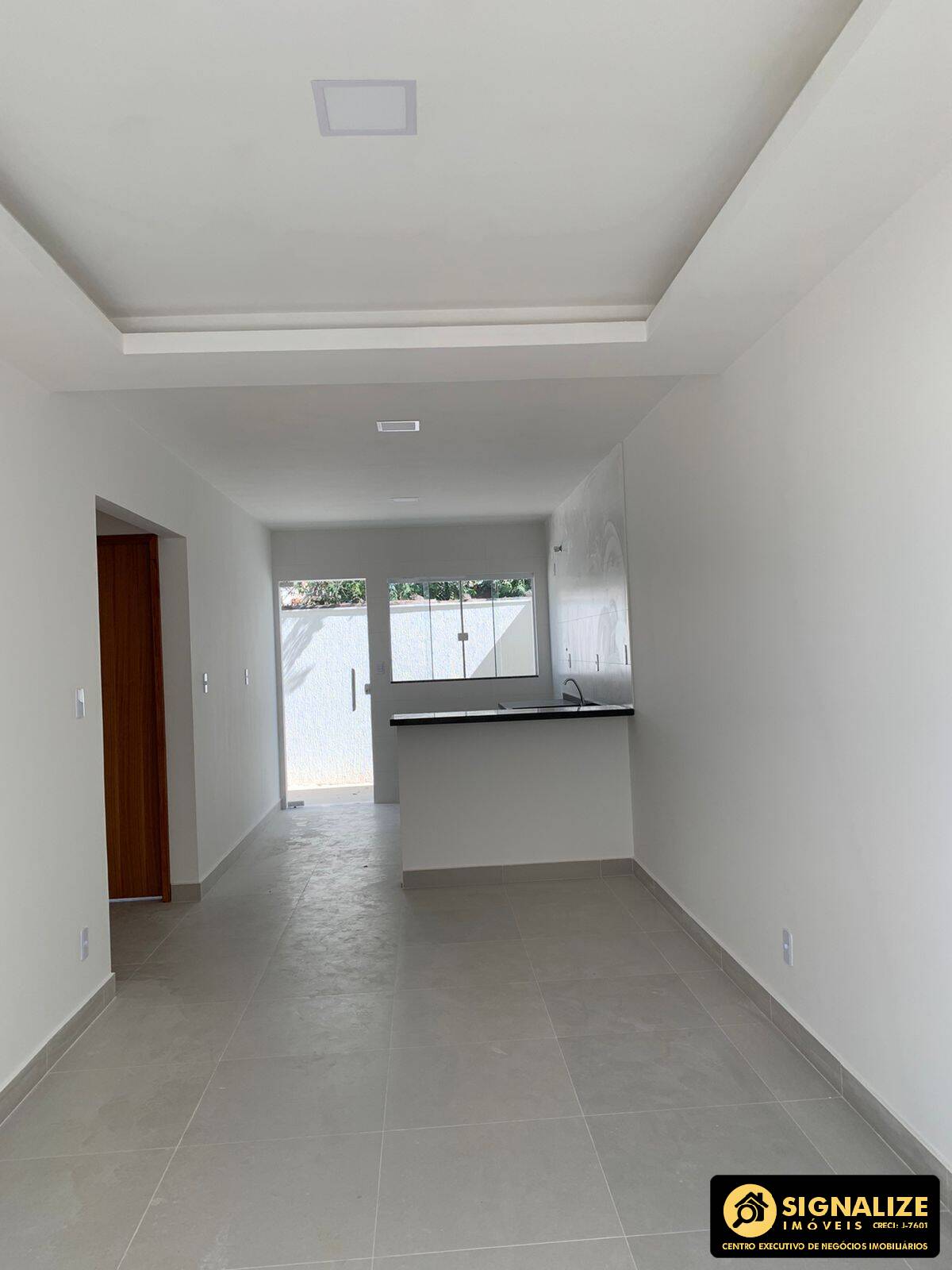 Casa à venda com 2 quartos, 60m² - Foto 5