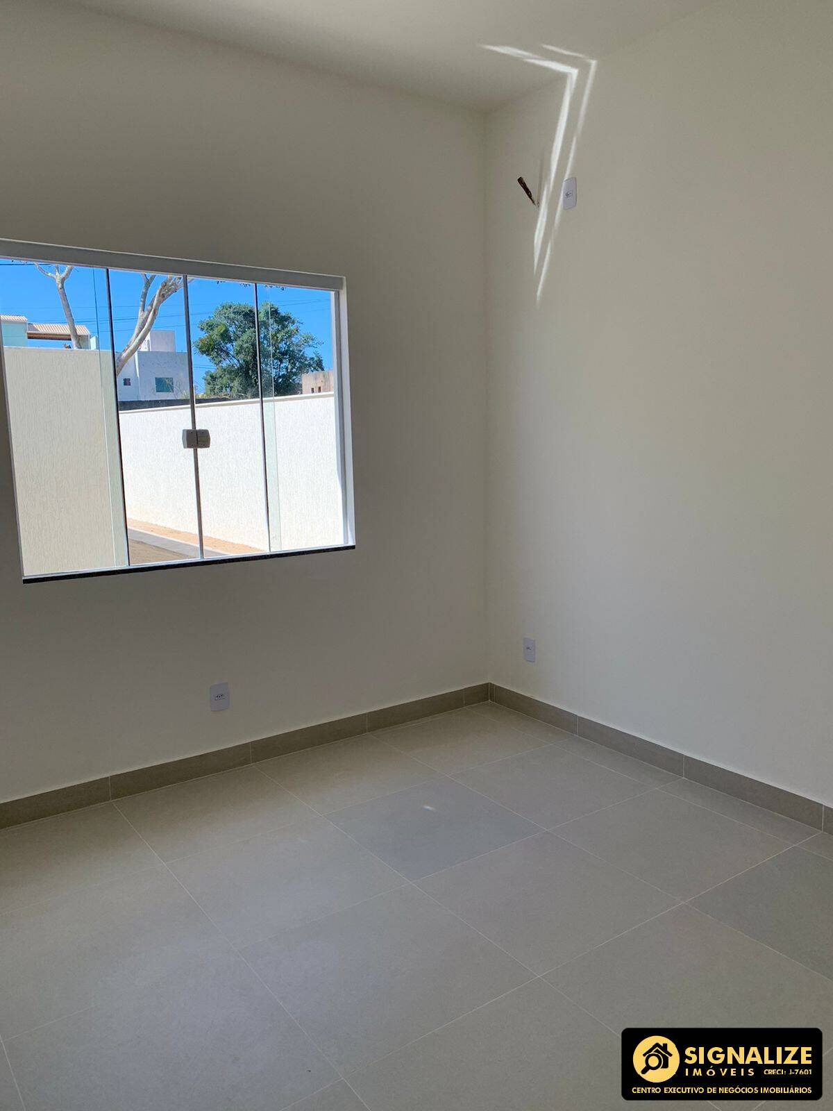 Casa à venda com 2 quartos, 60m² - Foto 12