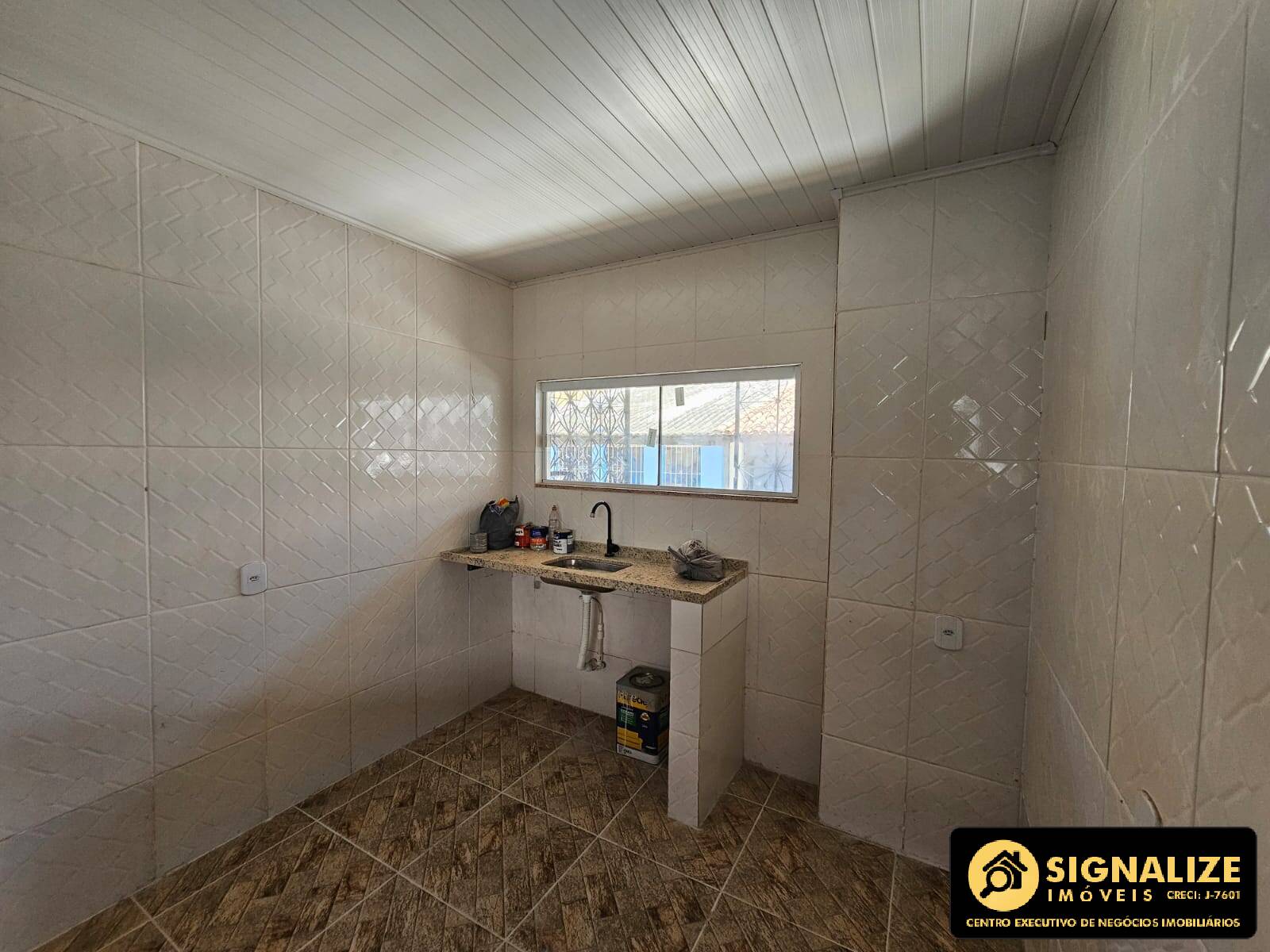 Casa à venda com 1 quarto, 120m² - Foto 11