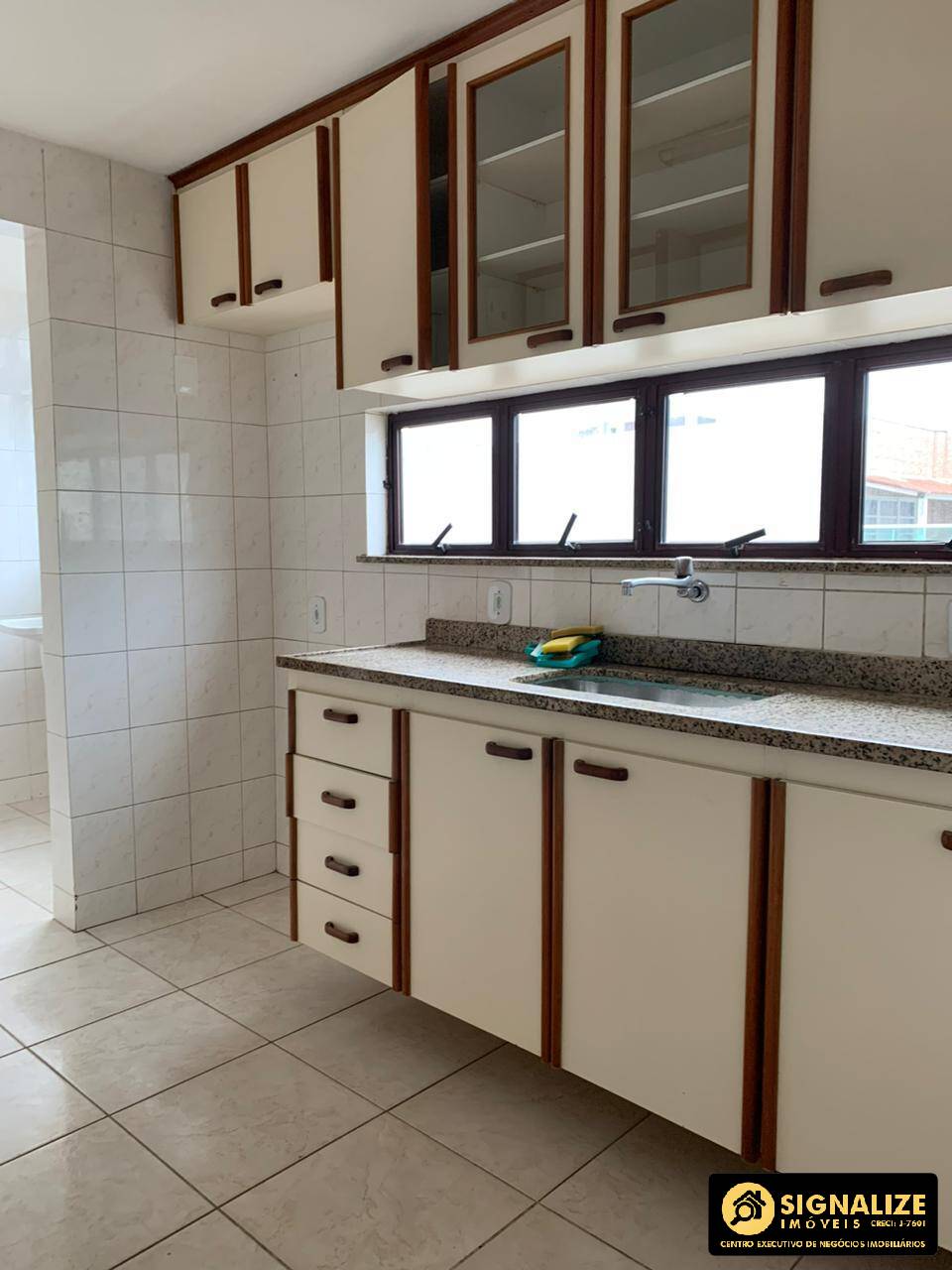 Apartamento para alugar com 2 quartos, 80m² - Foto 4