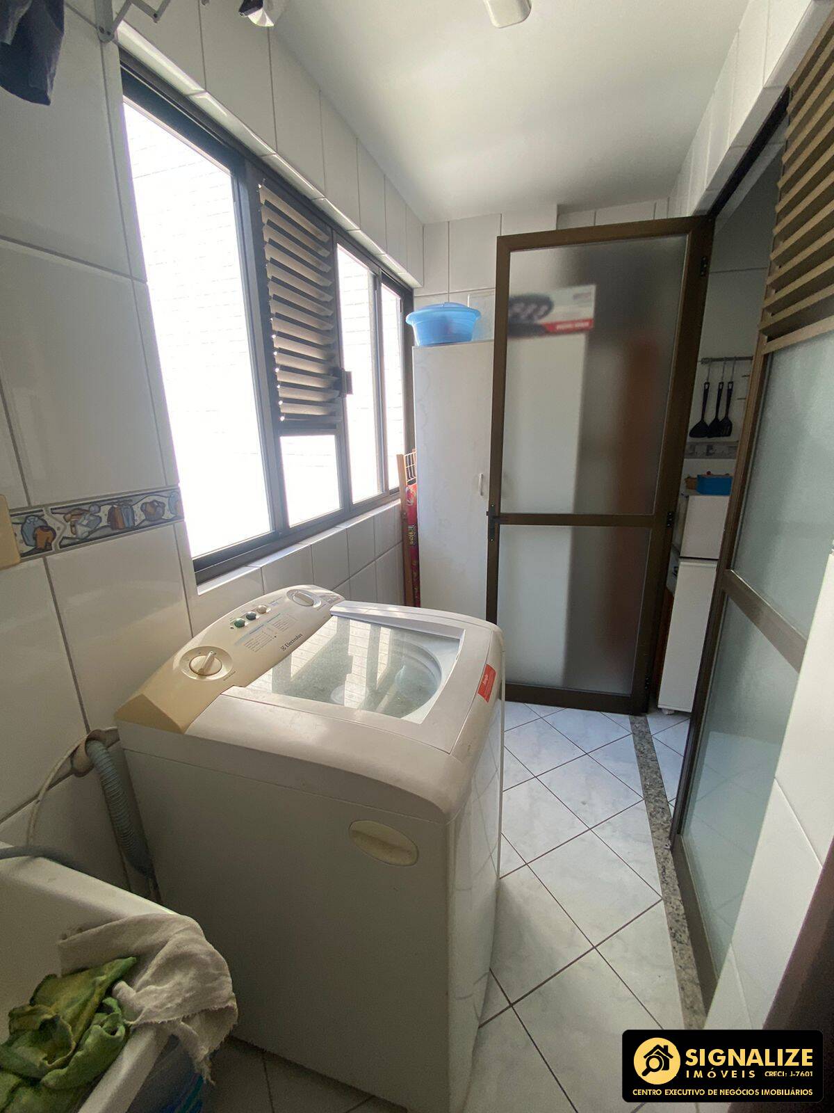 Apartamento à venda com 2 quartos, 95m² - Foto 17