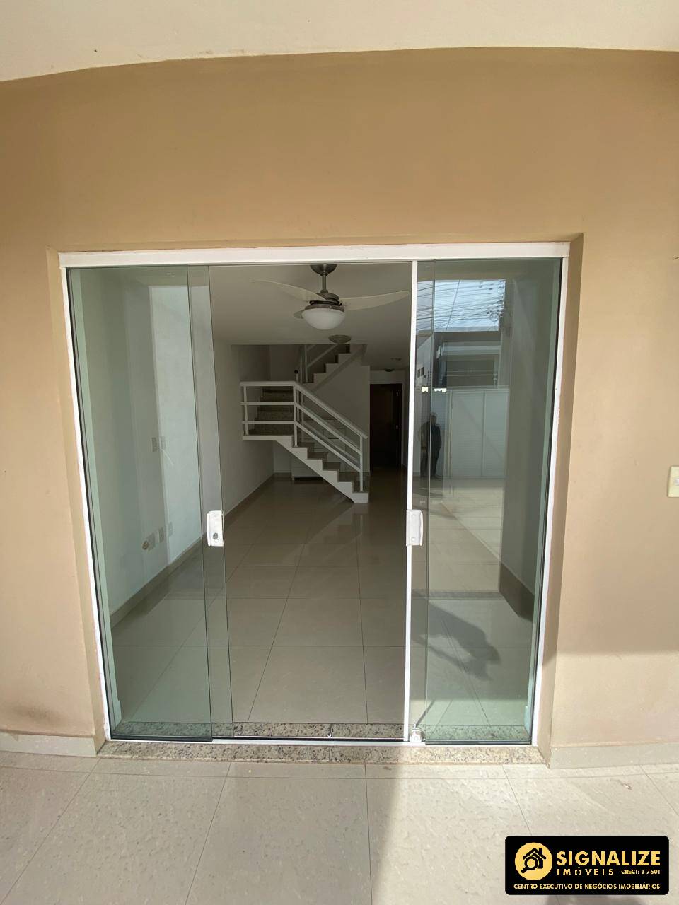 Casa à venda com 4 quartos, 300m² - Foto 3