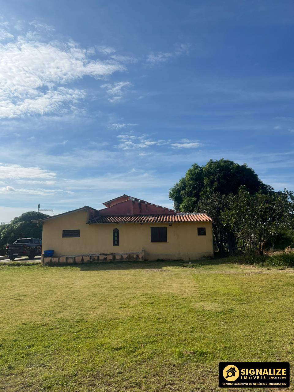 Fazenda à venda com 10 quartos, 400m² - Foto 1