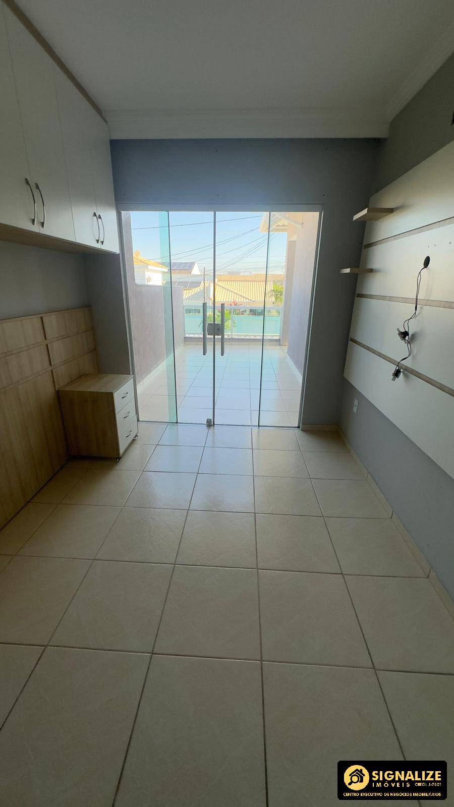 Casa à venda com 4 quartos, 105m² - Foto 6