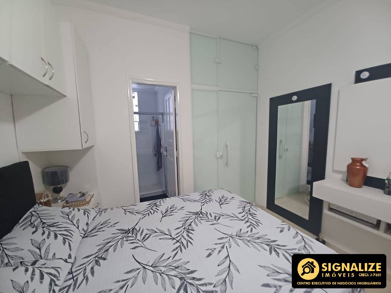 Apartamento à venda com 1 quarto, 45m² - Foto 11