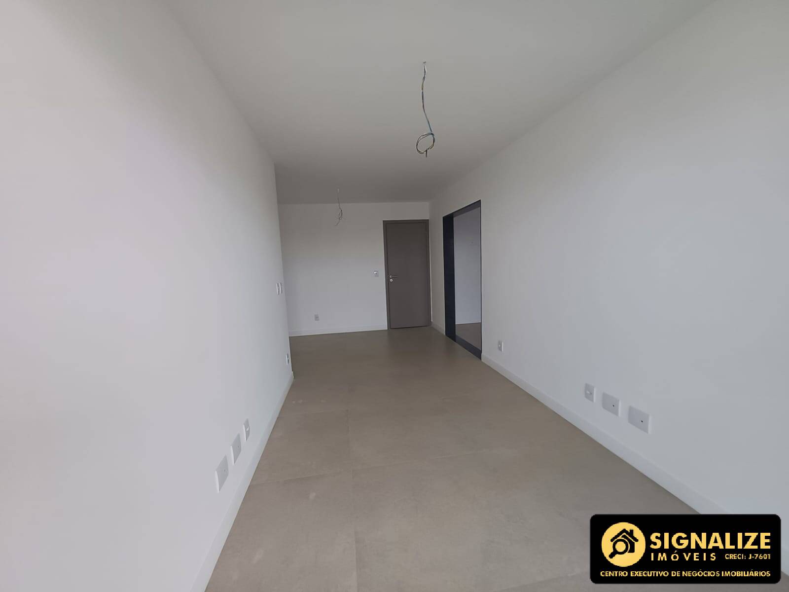 Apartamento à venda com 3 quartos, 105m² - Foto 8