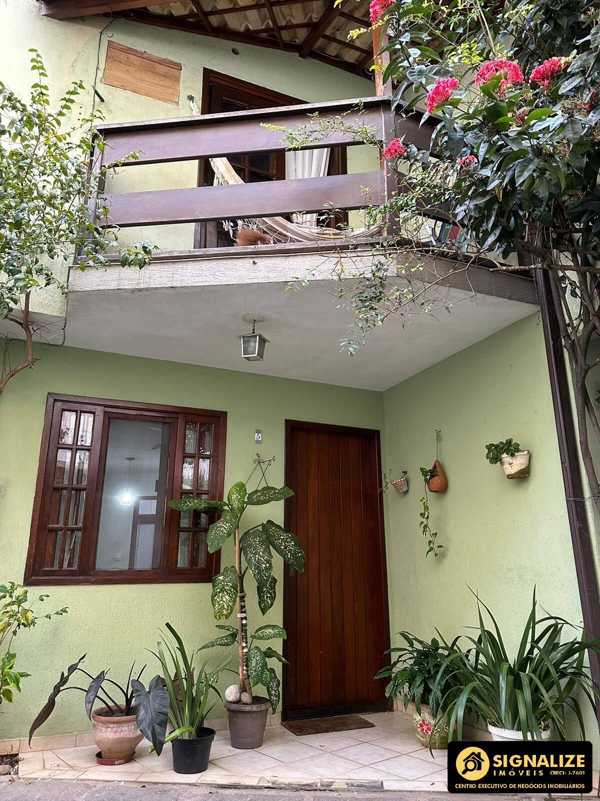 Casa de Condomínio à venda com 2 quartos, 69m² - Foto 1