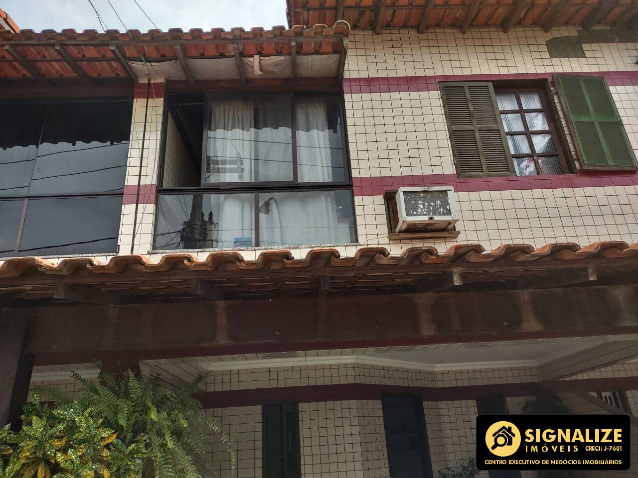 Casa de Condomínio à venda com 2 quartos, 98m² - Foto 1