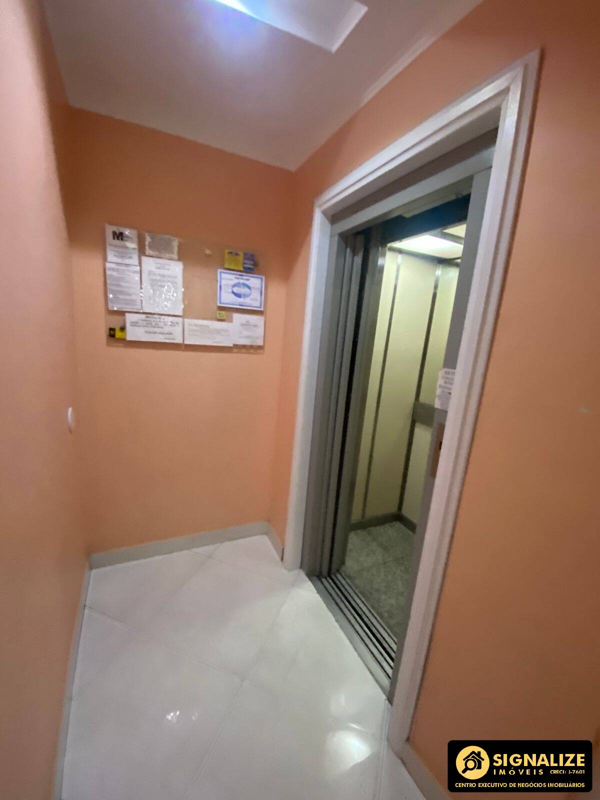 Apartamento à venda com 2 quartos, 54m² - Foto 2