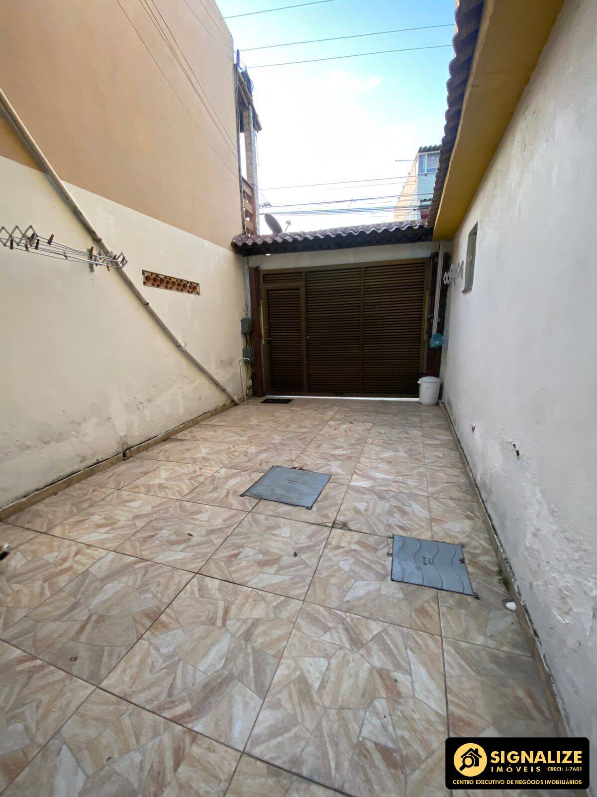 Casa à venda com 2 quartos, 250m² - Foto 3