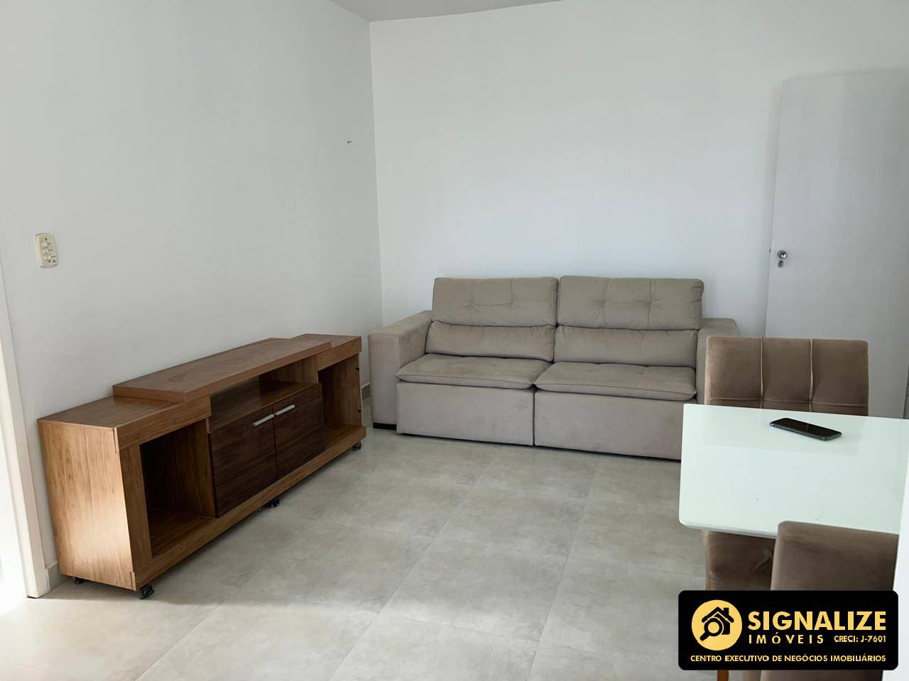 Apartamento para alugar com 2 quartos, 80m² - Foto 2