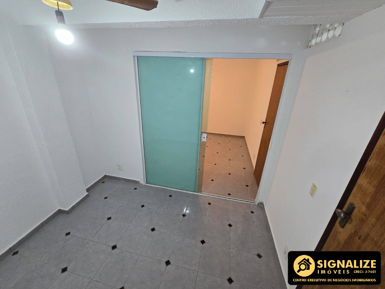 Apartamento para alugar com 2 quartos, 80m² - Foto 10