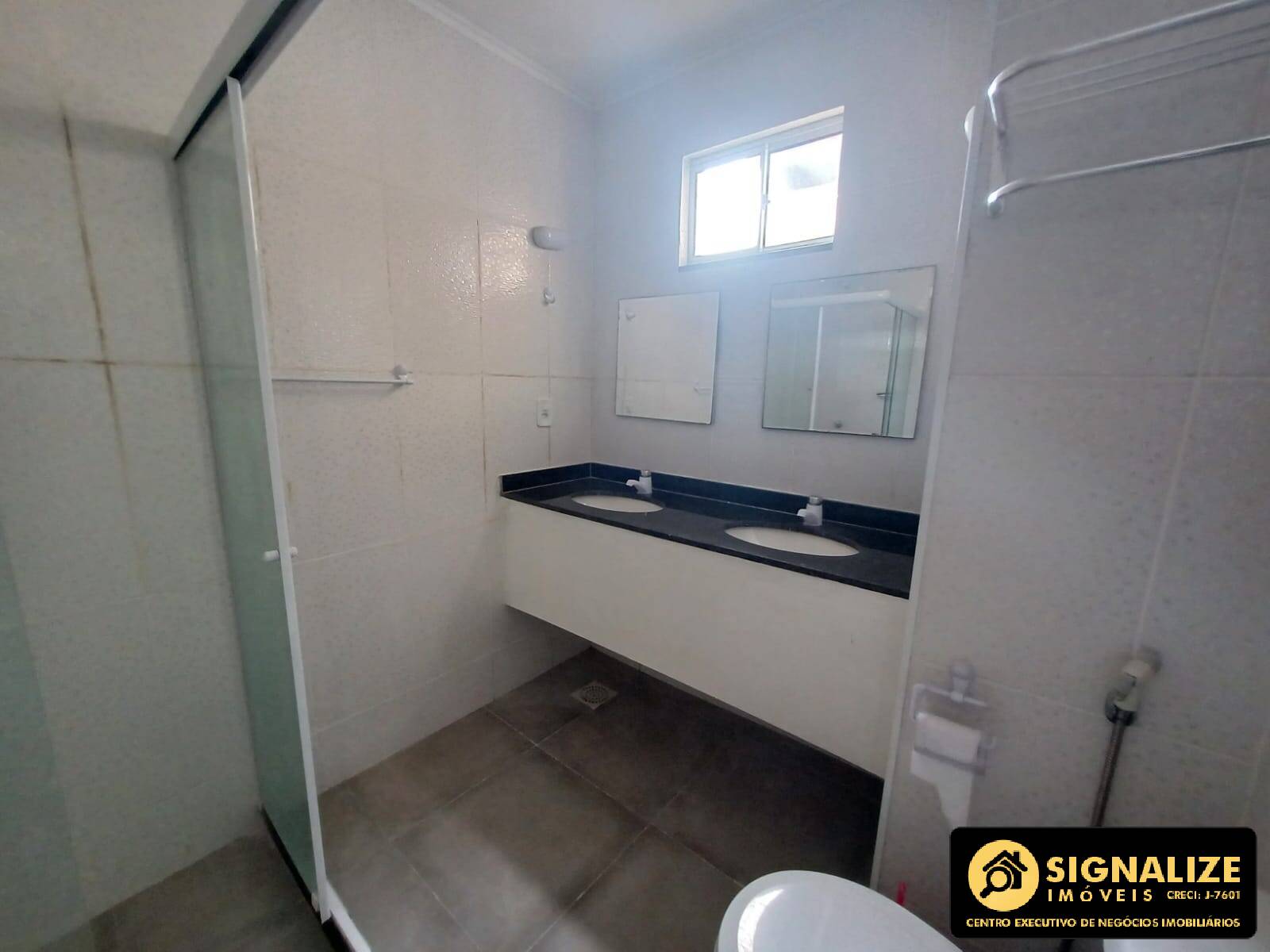 Apartamento à venda com 2 quartos, 70m² - Foto 10