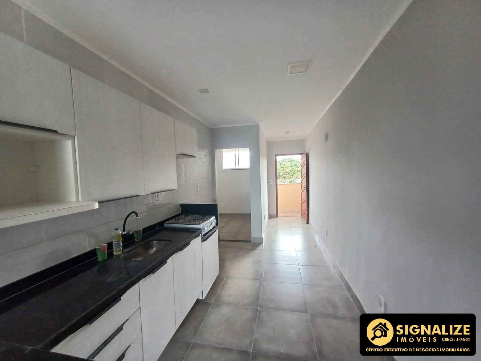 Apartamento à venda com 2 quartos, 70m² - Foto 6